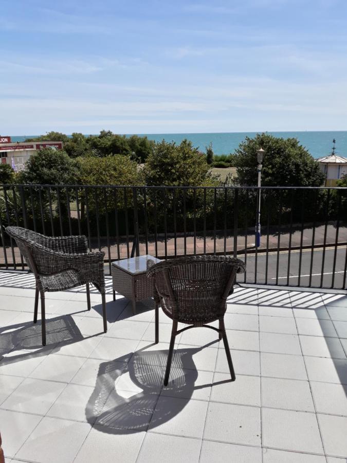 Breakers Bed And Breakfast Eastbourne Exterior foto
