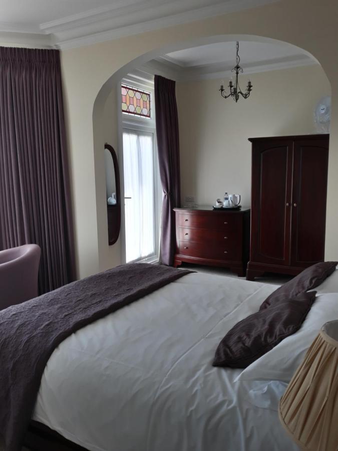 Breakers Bed And Breakfast Eastbourne Exterior foto