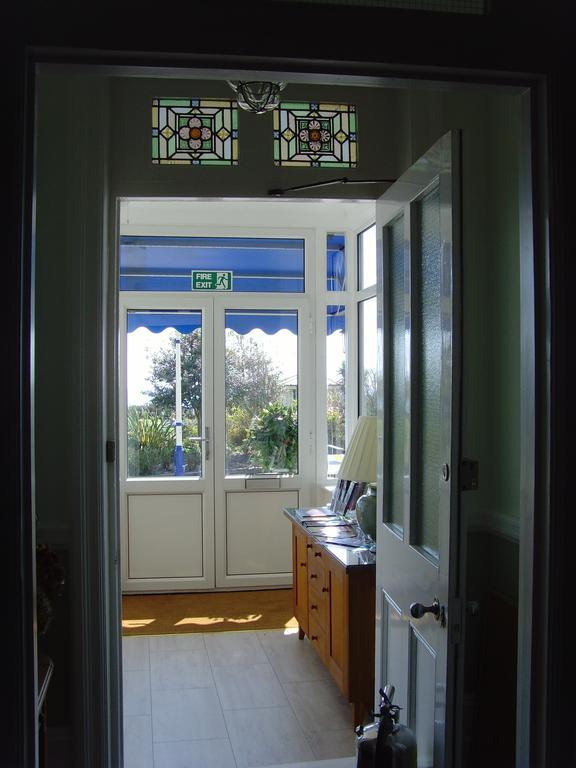 Breakers Bed And Breakfast Eastbourne Exterior foto