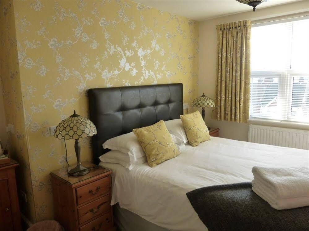 Breakers Bed And Breakfast Eastbourne Exterior foto